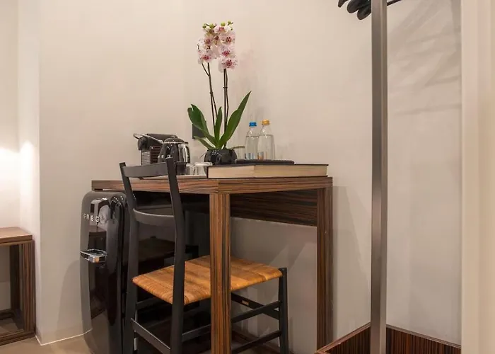 The Place Konukevi Milano