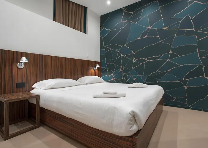 Konukevi The Place 3*