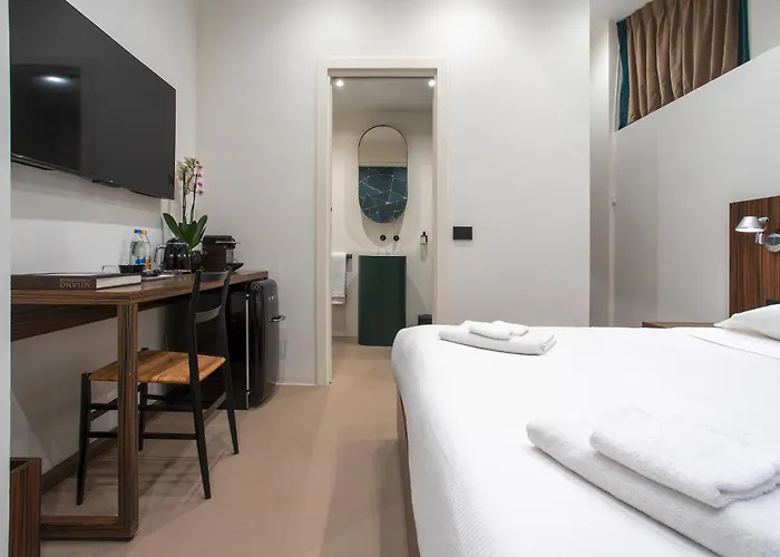 Konukevi The Place 3*