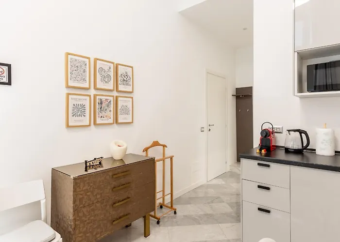 Acero & Ibisco - Repubblica By Innstay Guest house