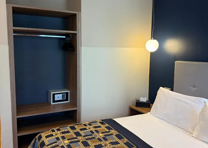 Mazzini Πανσιόν