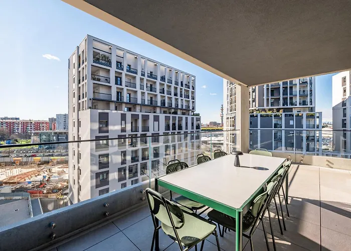 アパート Uptown Nest - Terrazzo Privato E Garage ミラノ