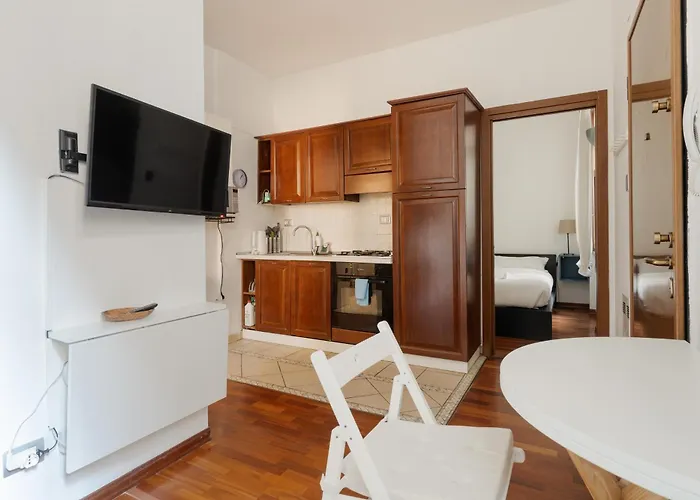 Guesthost - M5 Isola Comfy