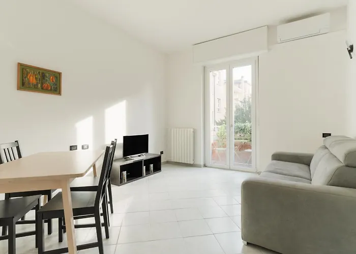 Apartment Guesthost - Cozy Near San Siro