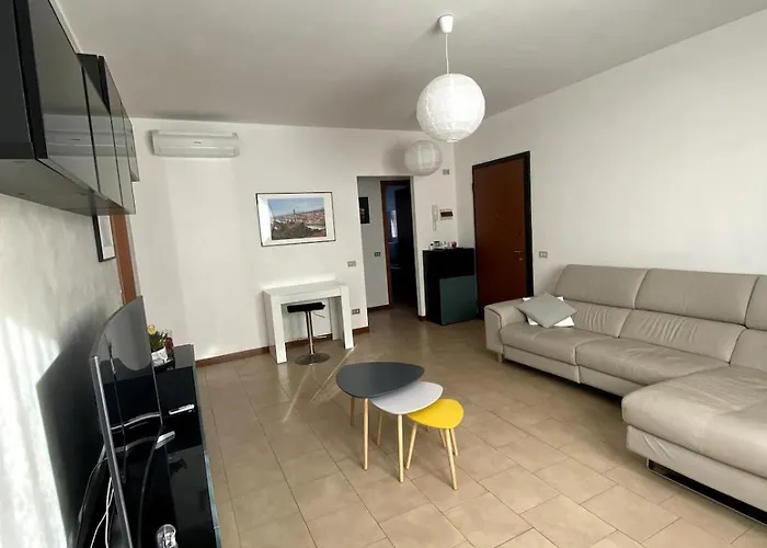 Daire Duo Living, Spacious Comfortable 5 Minutes From Lancetti