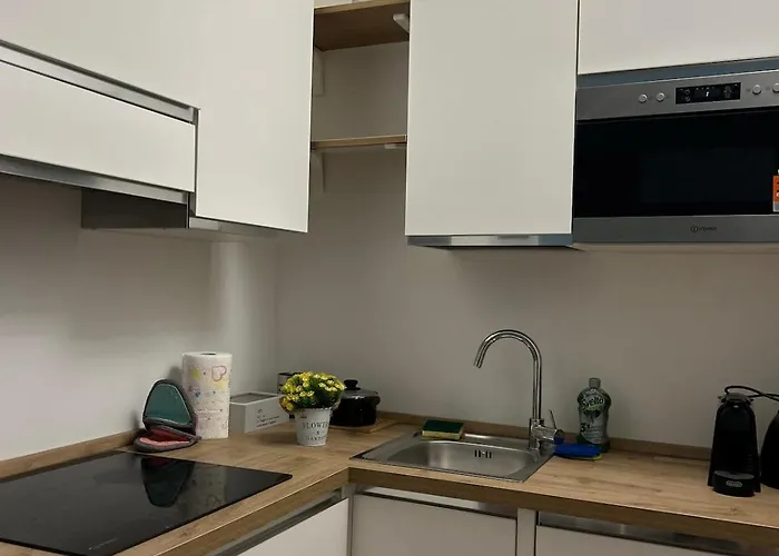 Apartment Metro Piazza Repubblica, 8 Min Walk To Station Milan