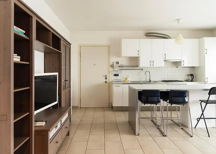 Apartment Youhosty-mezzofanti 24 Milan