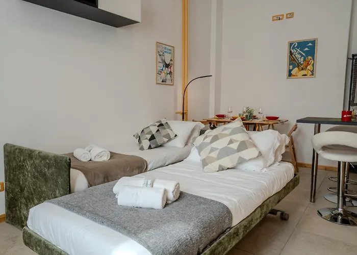 Guesthost - Relaxing Wooden 公寓 *