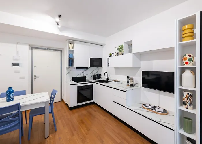Parcheggio Gratuito - New 1bdr Con Terrazzo アパート *