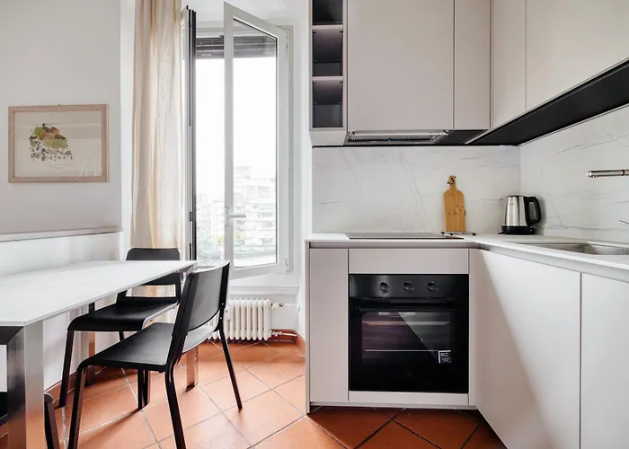 Just Urban Stays - Refined Apartment In City Life 2 Min M1 E M5 Metro 米兰