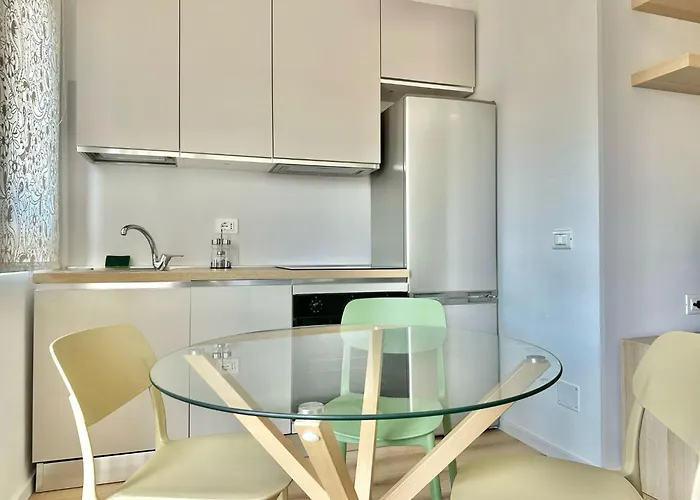 Metro M3 S&m Home, Comoda Soluzione Di Design, Con Collegamento Diretto A Duomo Di Milano, Stazione E Porta Garibaldi * Milaan