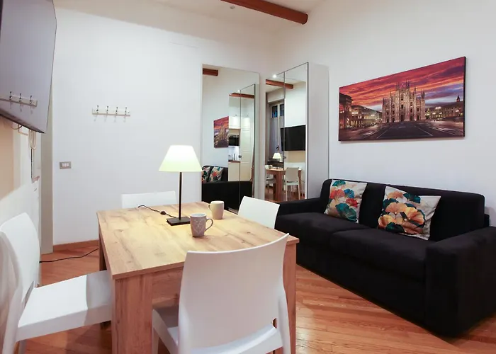 Appartement The Double Comfort - Quiet Flat, 2 Private Bathrooms In Centre Milaan