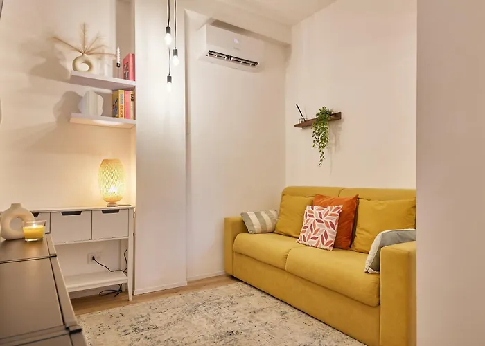 Just Urban - With Balcony - San Siro *