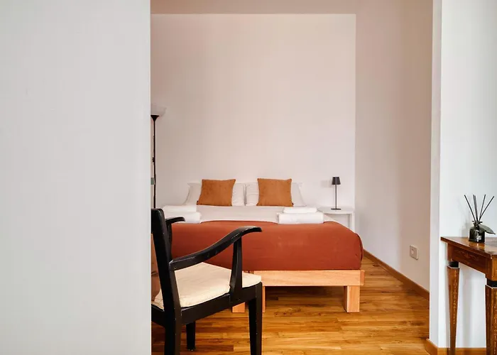Just Urban - Exclusive 1br Center With Balcony 아파트 *