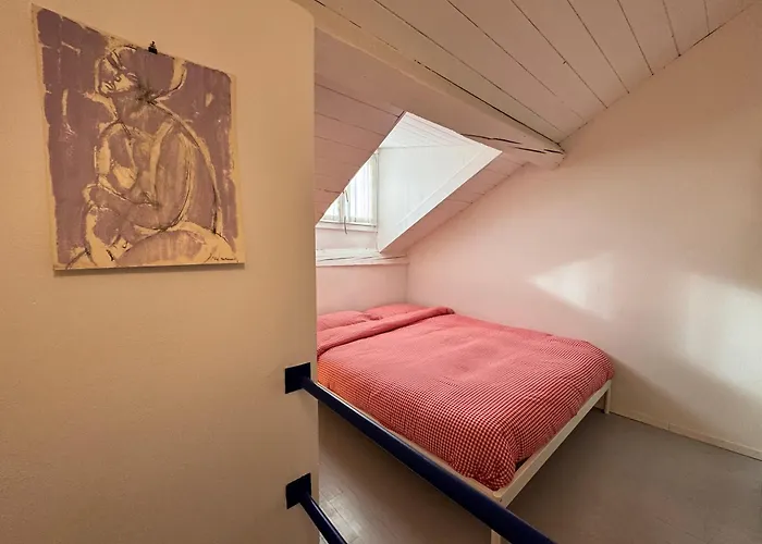 Pergolesi Nest - Authentic - Station * ميلان