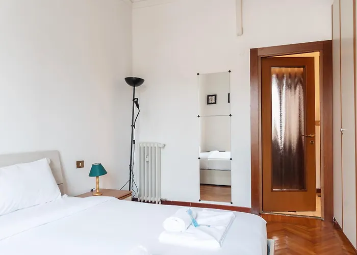 Youhosty - Lodi Rosso 121