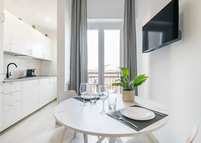 Апартаменты Easylife - - Paoli 6 P3 - Navigli *