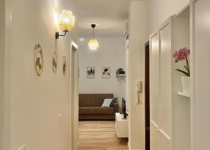 I-host - Monza 43 Appartement *