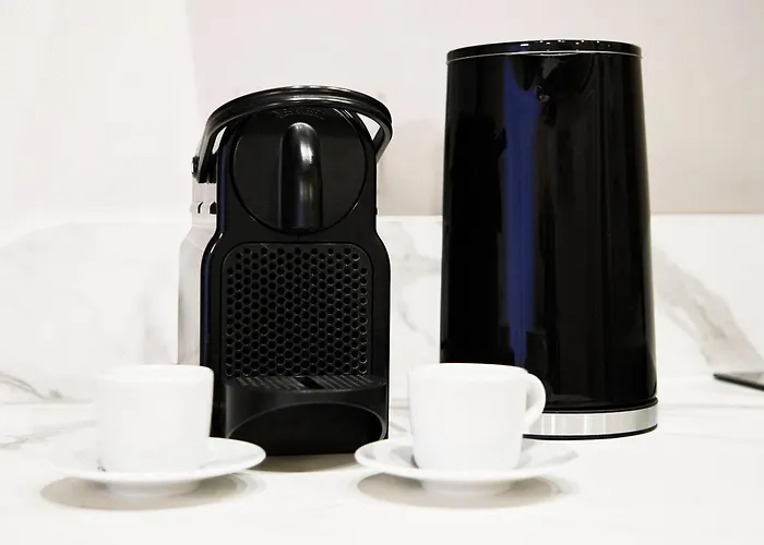 Design With Private Street Entrance Apartment Milan