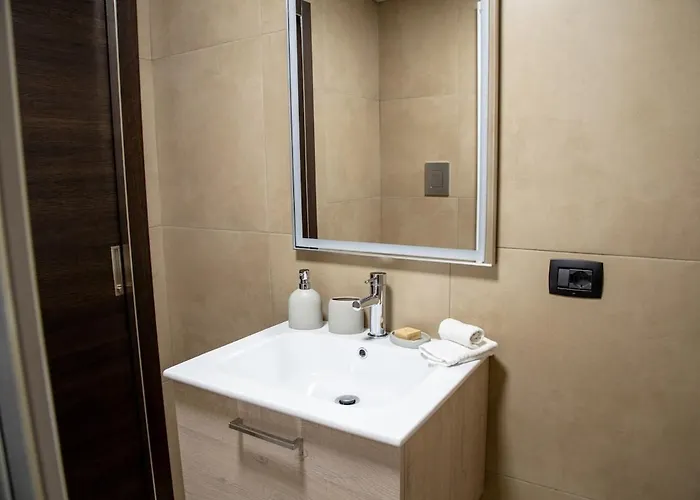 Unit D With View And Terrace Apartament Mediolan