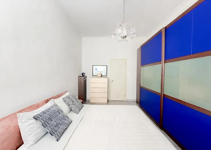 Διαμέρισμα Three-room 2 Bedrooms With Balcony 2 Min From *