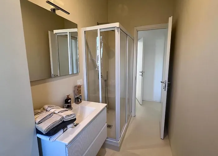 Elegante Bilocale Ristrutturato - Metro Inganni Apartamento