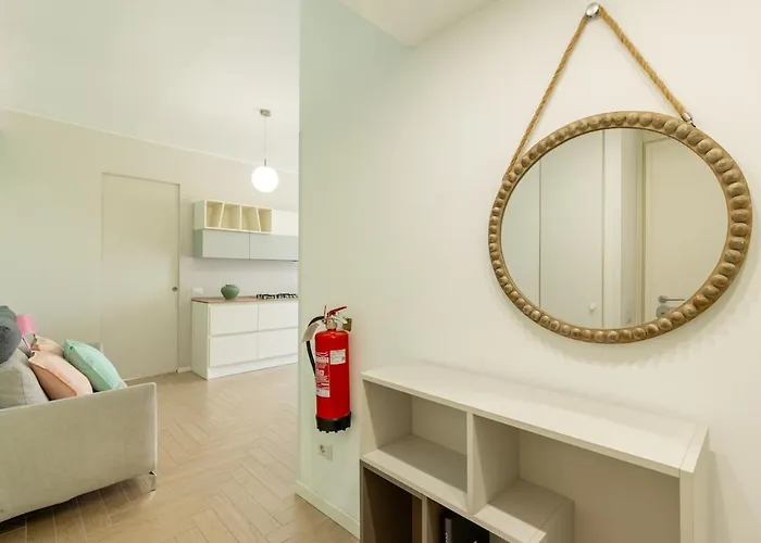 Bdc - Tender 2bdr At Navigli Area Apartmán