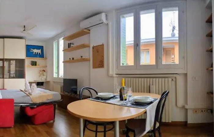 Casa Altaguardia Porta Romana Metro M3 * Mailand