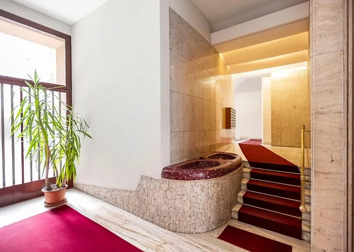 Lovely Very Near Zara Metro Station M3m5 דירה מילאנו