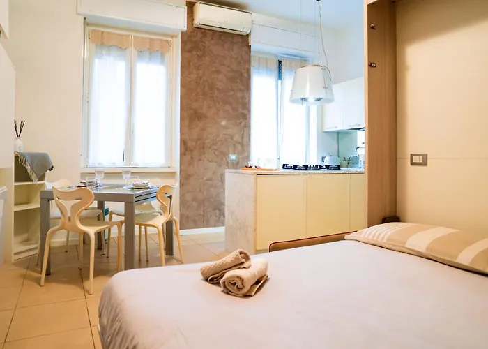 Porta Romana Executive - Fast Wifi Metro Apartmán *