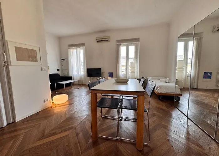 Pergolesi Nest - Authentic - Station شقة