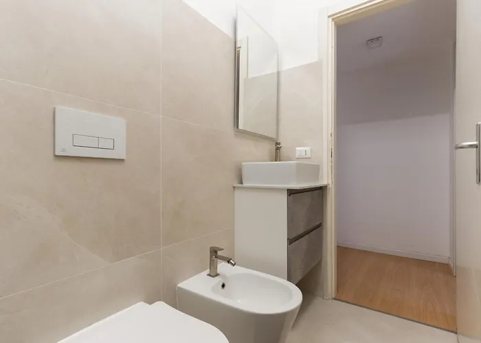 Porta Venezia - Castaldi - Bilocale Con Letto Soppalcato