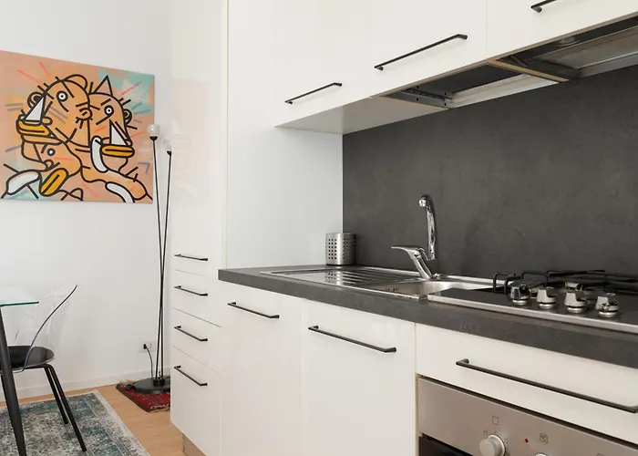 Porta Venezia - Castaldi - Bilocale Con Letto Soppalcato Mediolan