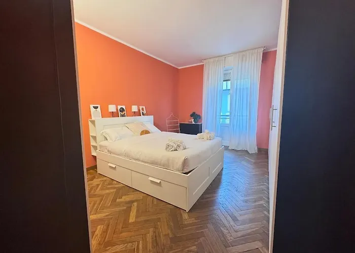 Apartment Wood Essence - Authentic Large -city Center