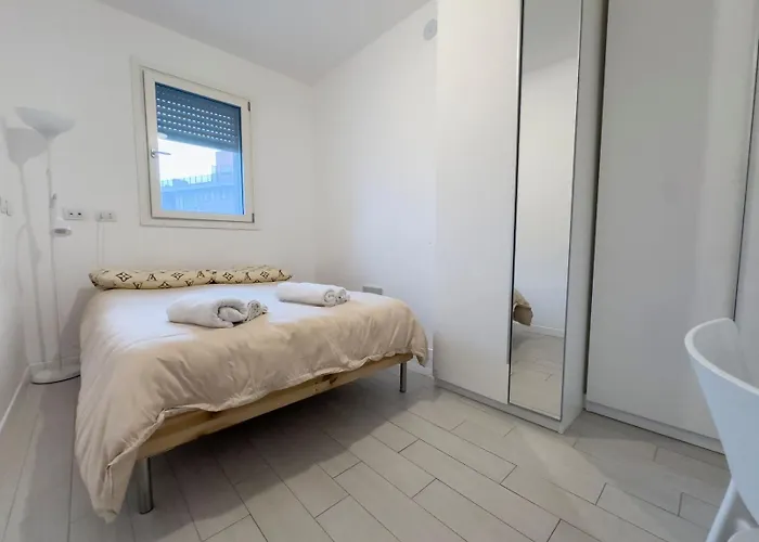 Apartmán 3br With Large Terrace - 800m From San Leonardo M1
