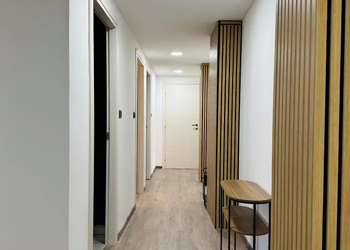 Corner House Апартаменты *