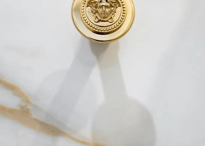 Luca Duomo Versace Milán