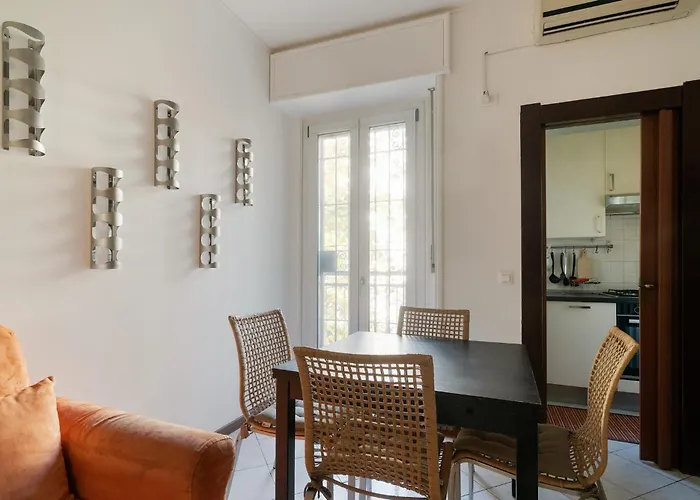 Guesthost - Bright Comfy *