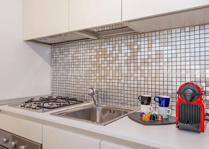 Modern One-bedroom Flat Near Corso *