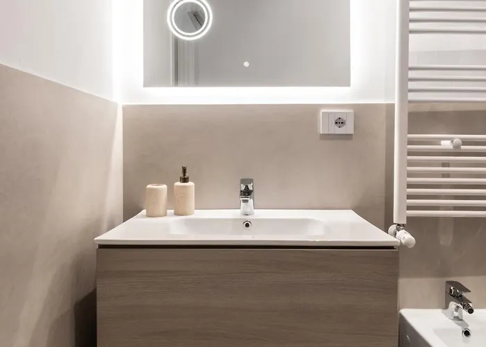 Nestco The Townhouse Jenner * Milan