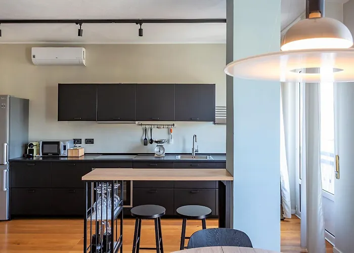 The Luxe Station Mailand