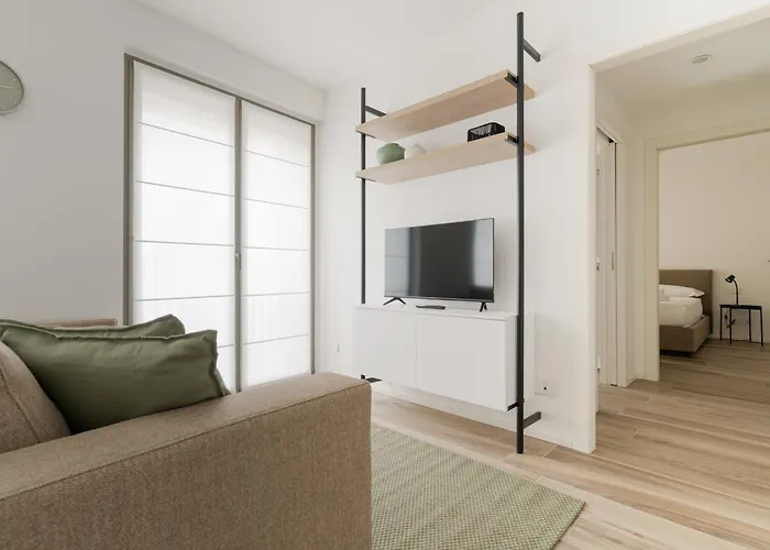 Guesthost - Modern In Moscova Apartament Mediolan