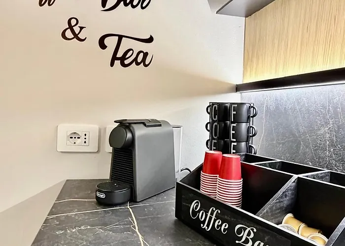 Leone 44 Fd Metro Tolstoi Milánó