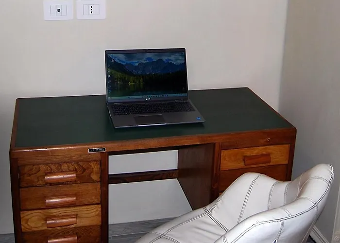 Charm Two-room Bocconi Navigli Darsena アパート