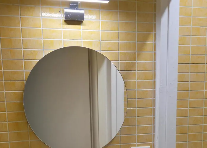Apartment Mondrian's Flat In - Cadore V Giornate - Metro M4 Dateo Mailand