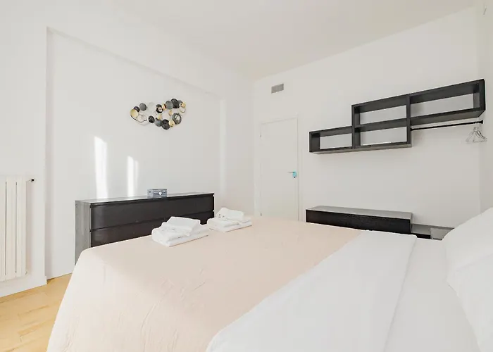 Apartment Bnbest San Siro 6 Pax Milan