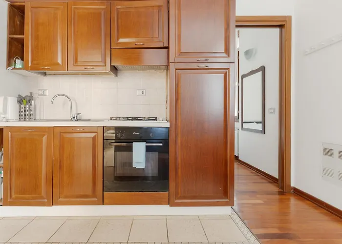 Apartamento Guesthost - M5 Isola Comfy *