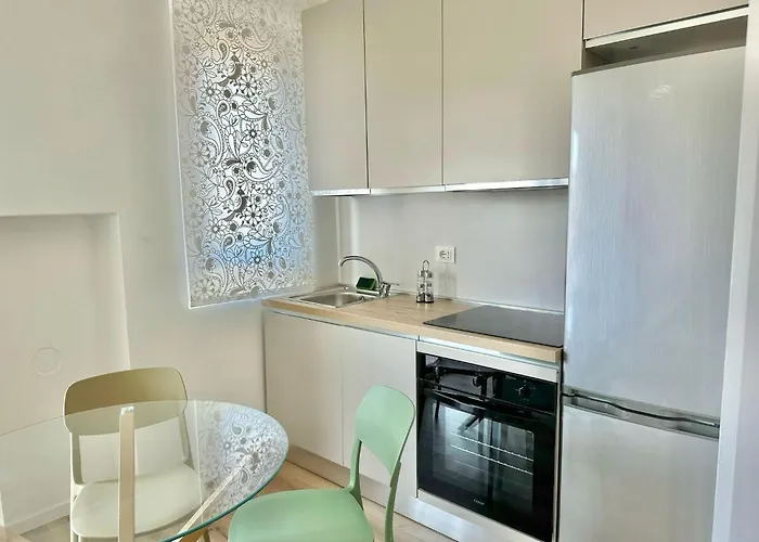 Metro M3 S&m Home, Comoda Soluzione Di Design, Con Collegamento Diretto A Duomo Di Milano, Stazione E Porta Garibaldi