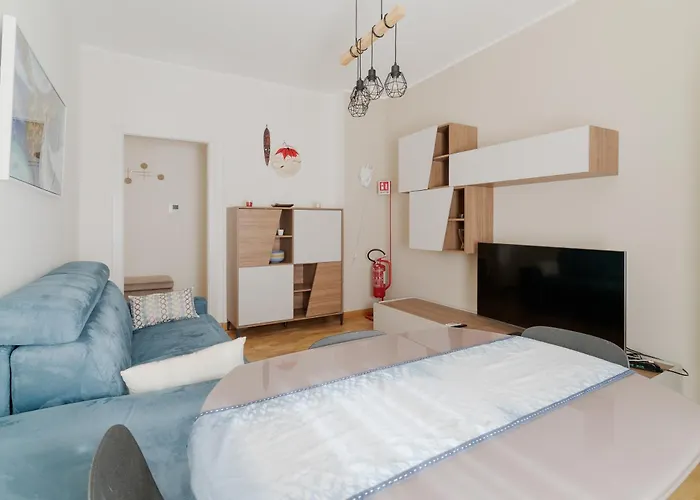 アパート Guesthost - Stylish Flat In Navigli District *