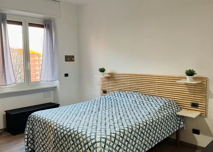 Corner House Милан